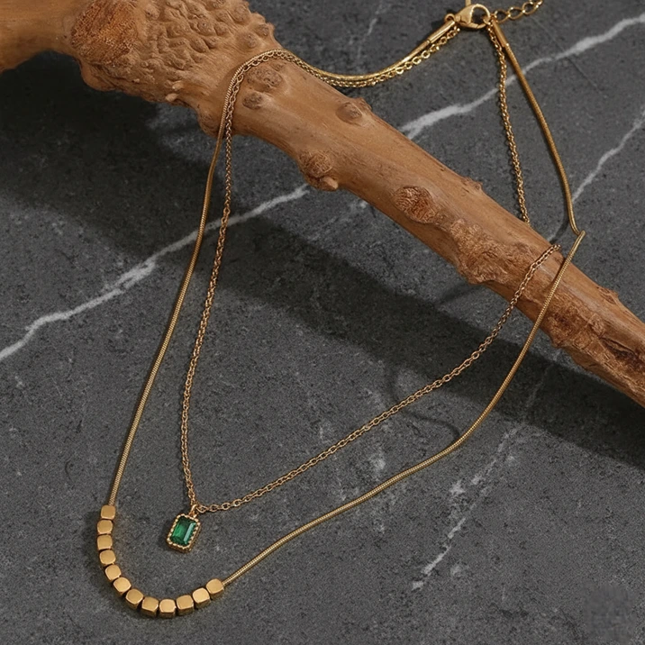 Layered-Pendant-Necklace-for-women